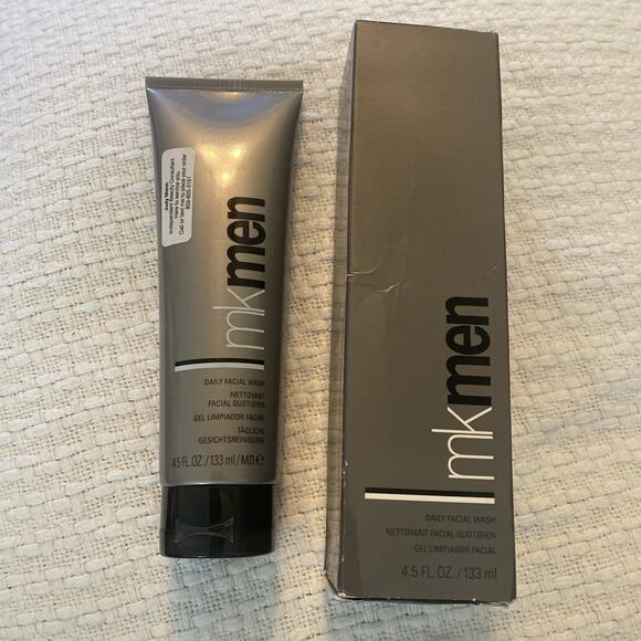 Mary Kay MK Men Daily Facial Wash Full Size 4.5 oz Dry to Oily Skin NEW - Picture 1 of 5